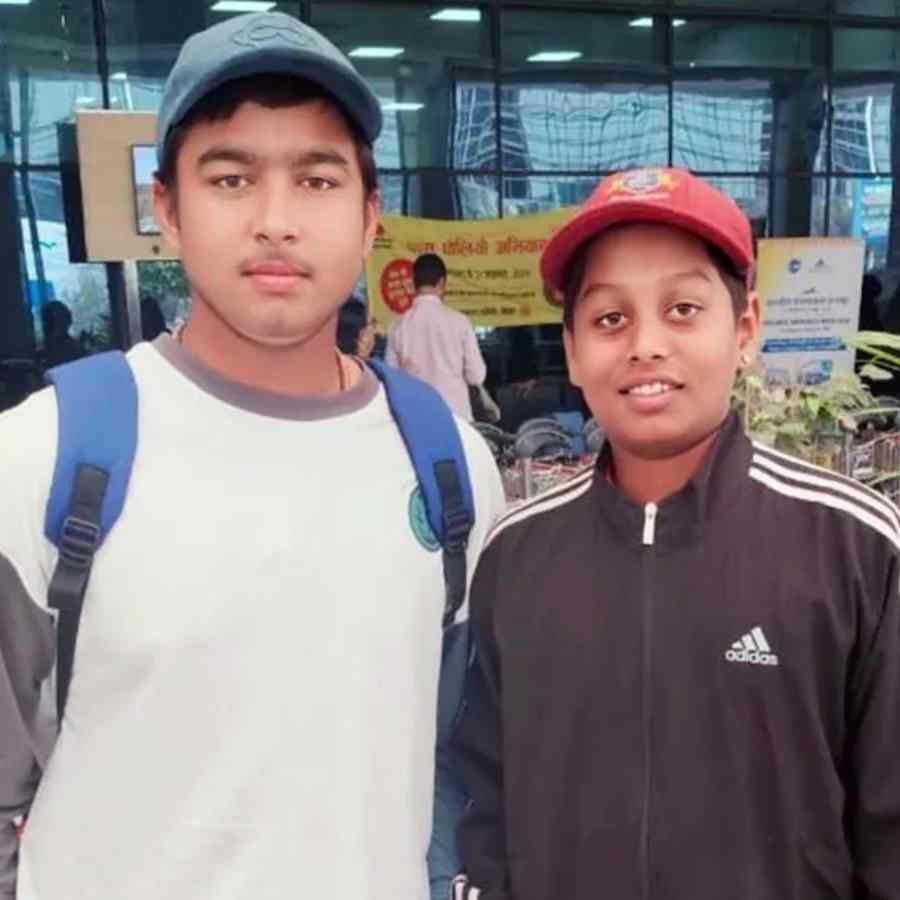 বিস্ময় বালক ১৩ বছরেই ২২ ছক্কার সাথে ৪১ চার হাঁকিয়ে রেকর্ড