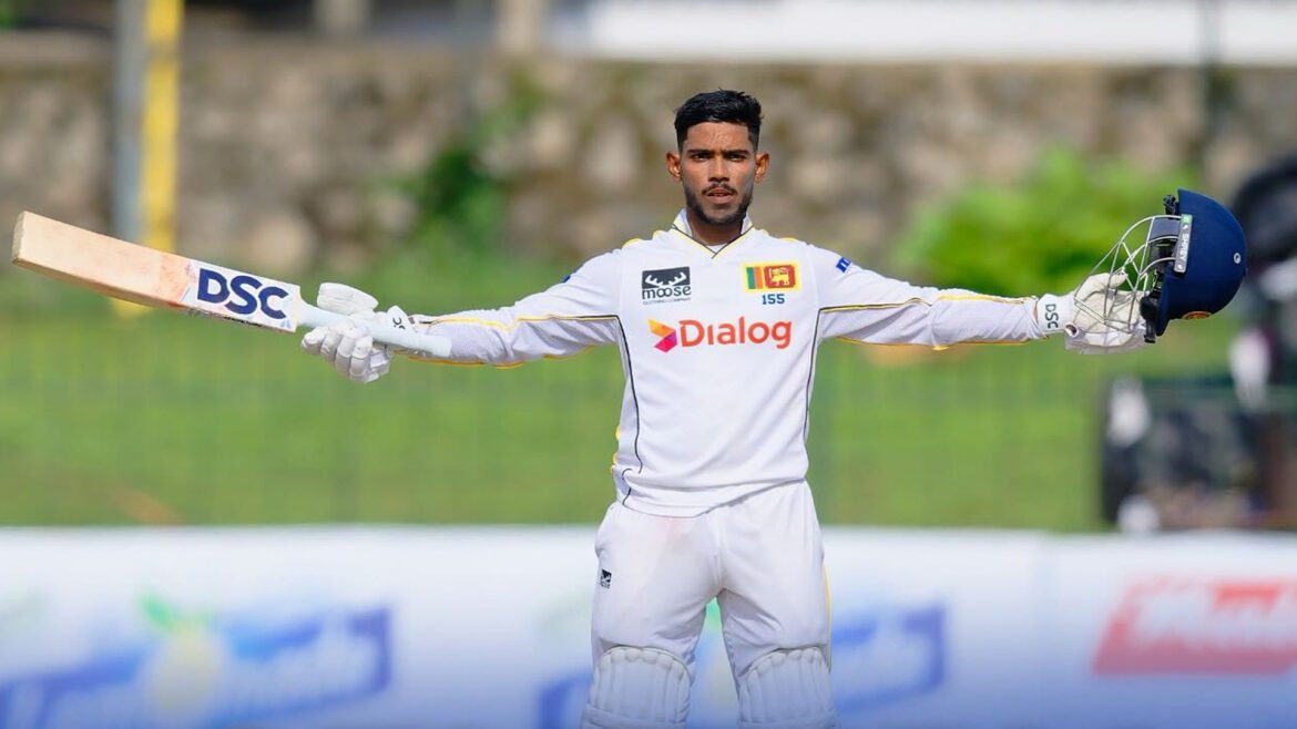 বড় লিডের বার্তা দিয়ে দিন শেষ করল শ্রীলঙ্কা